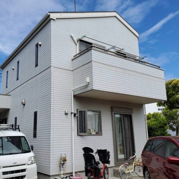 藤沢市 T様邸 屋根カバー工法・外壁・コーキング・バルコニー防水工事