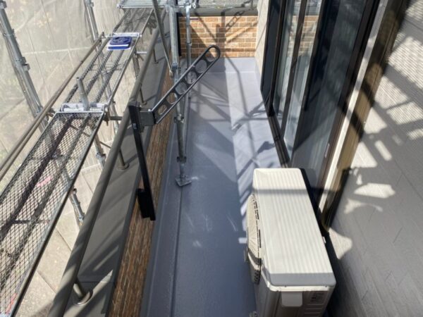 藤沢市 T様邸 外壁・屋根塗装・コーキング・バルコニー防水工事