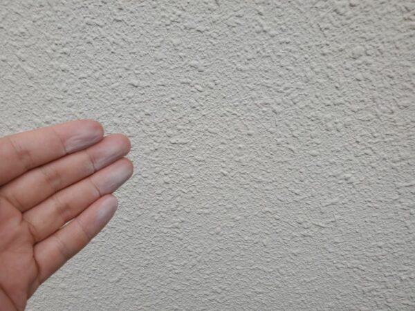 外壁チョーキングが発生しています-施工前