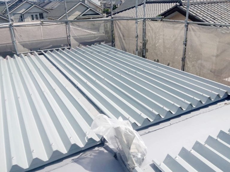 神奈川県藤沢市 S様邸 外壁・付帯部塗装・屋根カバー工法-施工事例