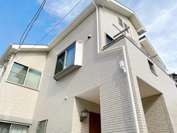 藤沢市 K様邸 外壁・屋根・付帯部・ウッドデッキ塗装・バルコニー防水工事-施工事例