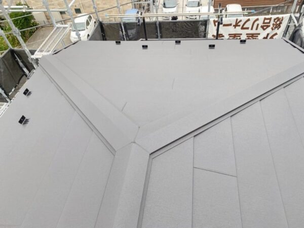 藤沢市 Ｔ様邸 外壁・付帯部塗装・屋根カバー工法-施工事例