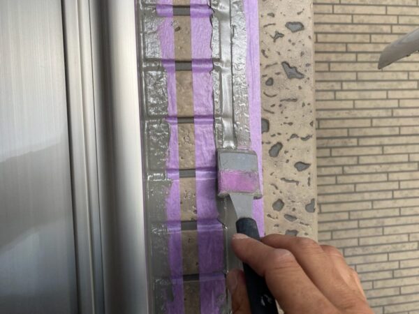 藤沢市 Ｍ様邸 外壁・付帯部塗装・屋根カバー工事-施工中