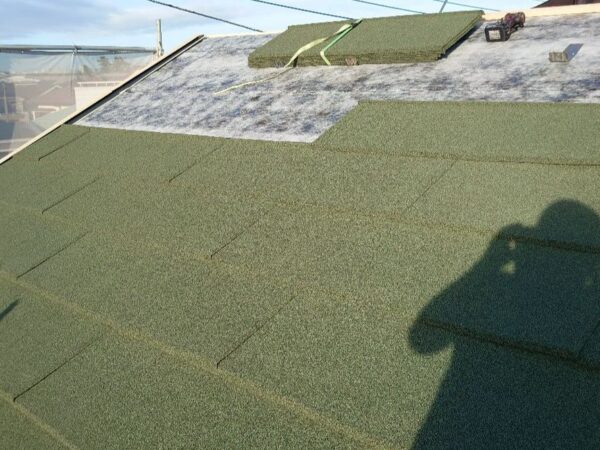 藤沢市 Ｋ様邸 付帯部塗装・バルコニー防水・屋根カバー工事-施工中