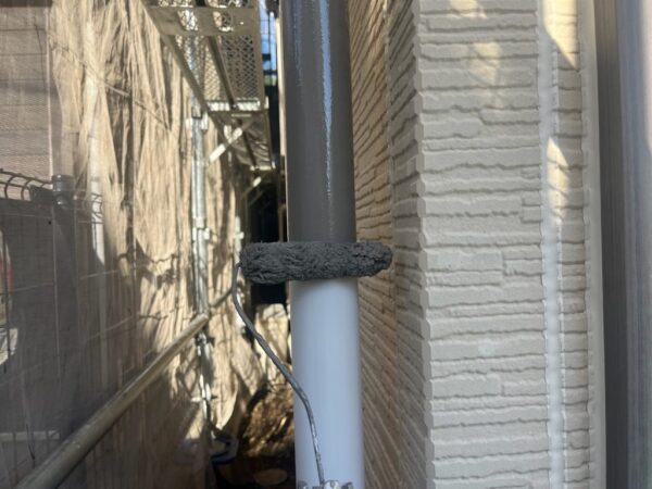 藤沢市 Ｎ様邸 外壁・屋根・付帯部塗装・バルコニー防水工事-施工中