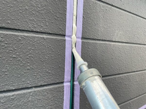 藤沢市 Ａ様邸 外壁・付帯部塗装・バルコニー防水・屋根カバー工事-施工中