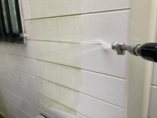 藤沢市 Ｓ様邸 外壁・屋根・付帯部塗装・バルコニー防水工事-施工中