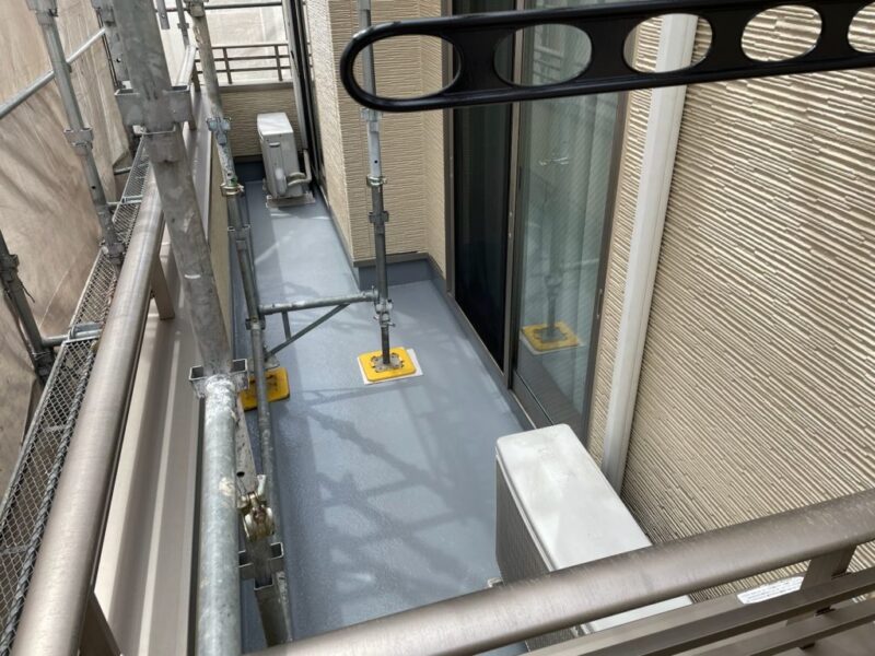 藤沢市 Ｈ様邸 外壁・屋根・付帯部塗装・バルコニー防水・屋根カバー工事-施工事例